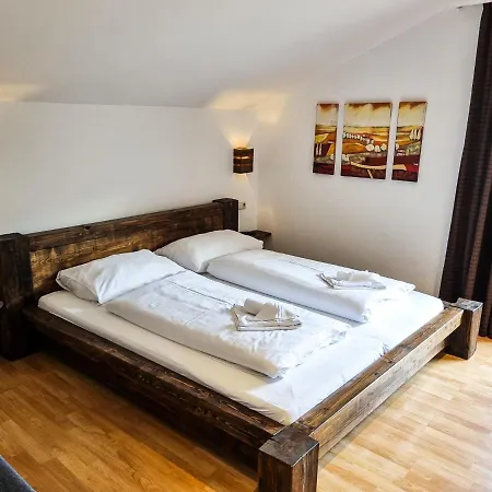 Bauernhof Birkhoefl By We Rent *